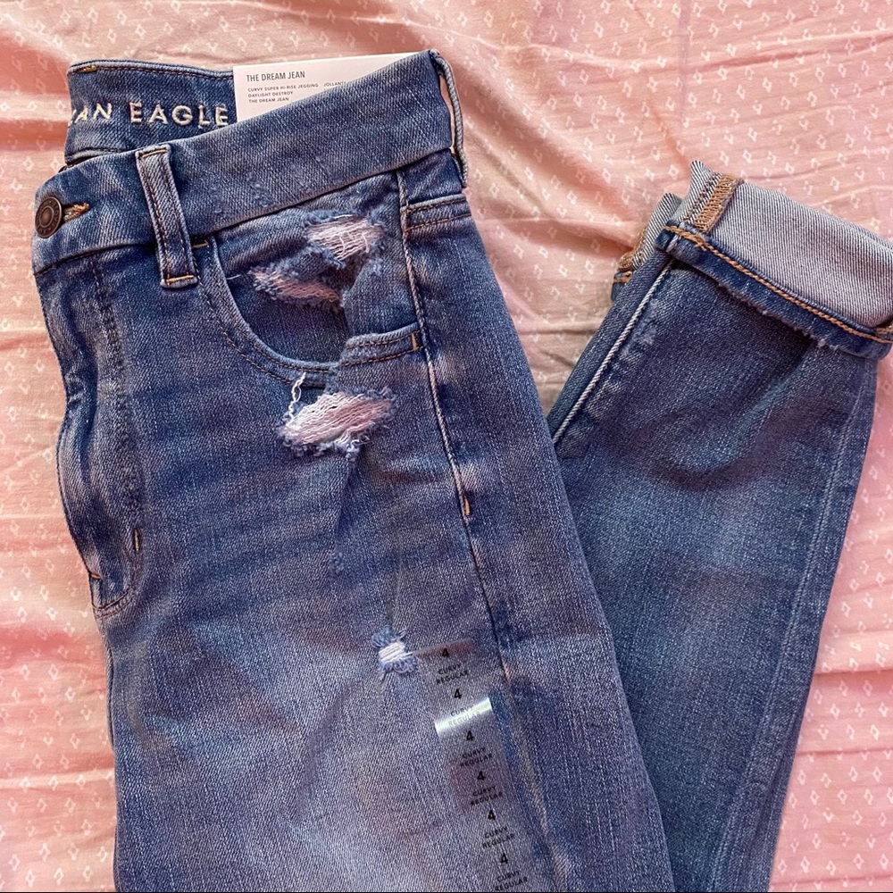 AMERICAN EAGLE Curvy High Waisted